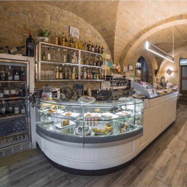 Emozioni wine-bar - Piazza G.di Vittorio, 14 - Gambassi Terme (FI)        